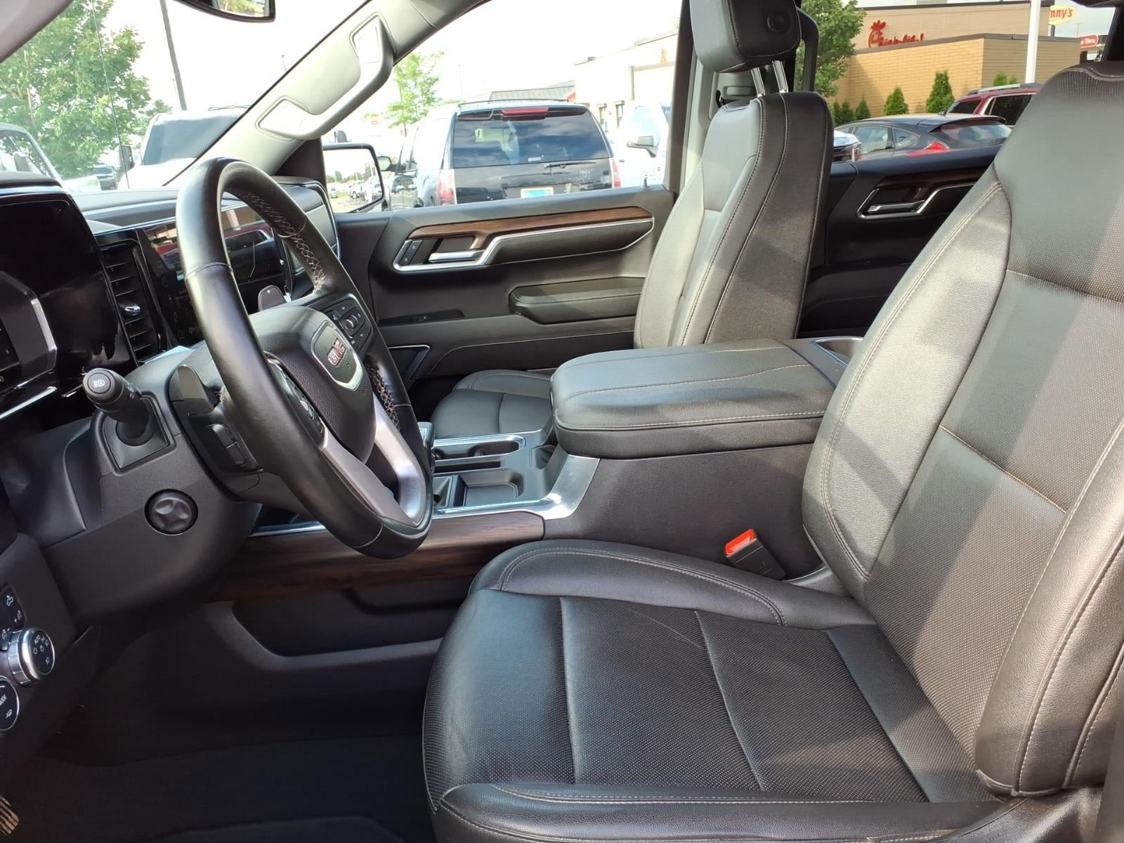 2024 GMC Sierra 1500 SLT