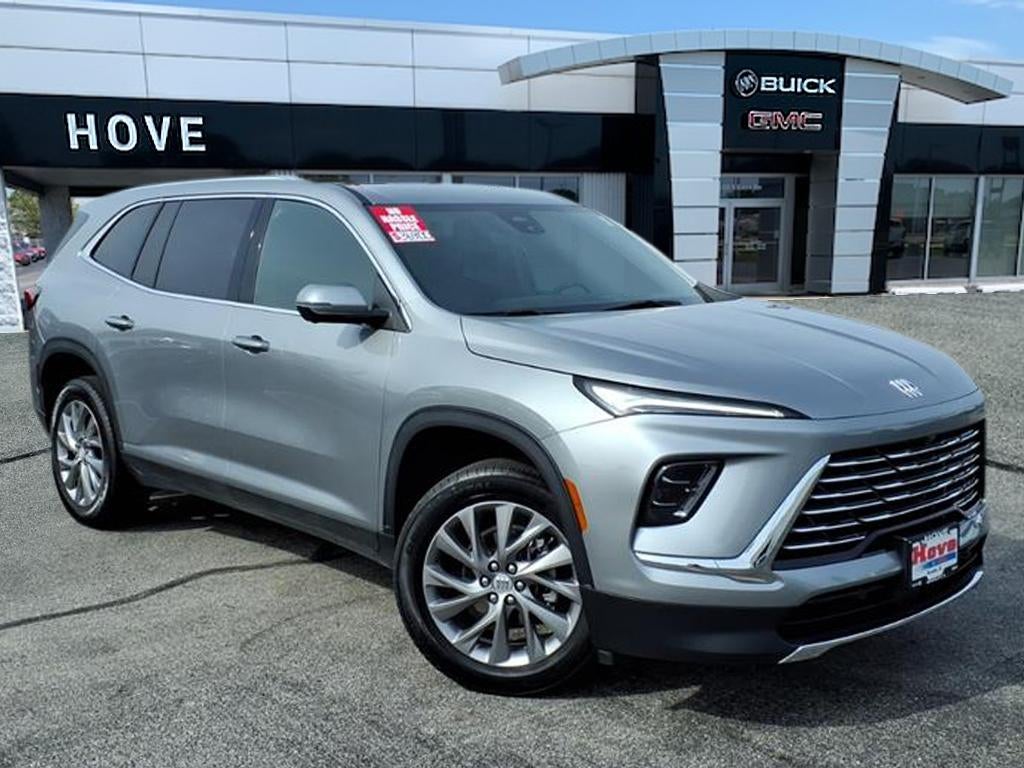 2025 Buick Enclave Preferred's photo