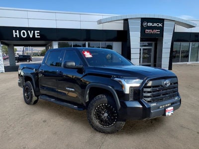 2022 Toyota Tundra 4WD SR5
