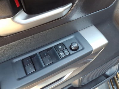 2022 Toyota Tundra 4WD SR5