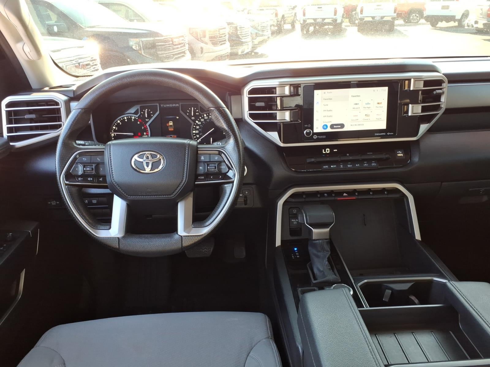 2022 Toyota Tundra 4WD SR5