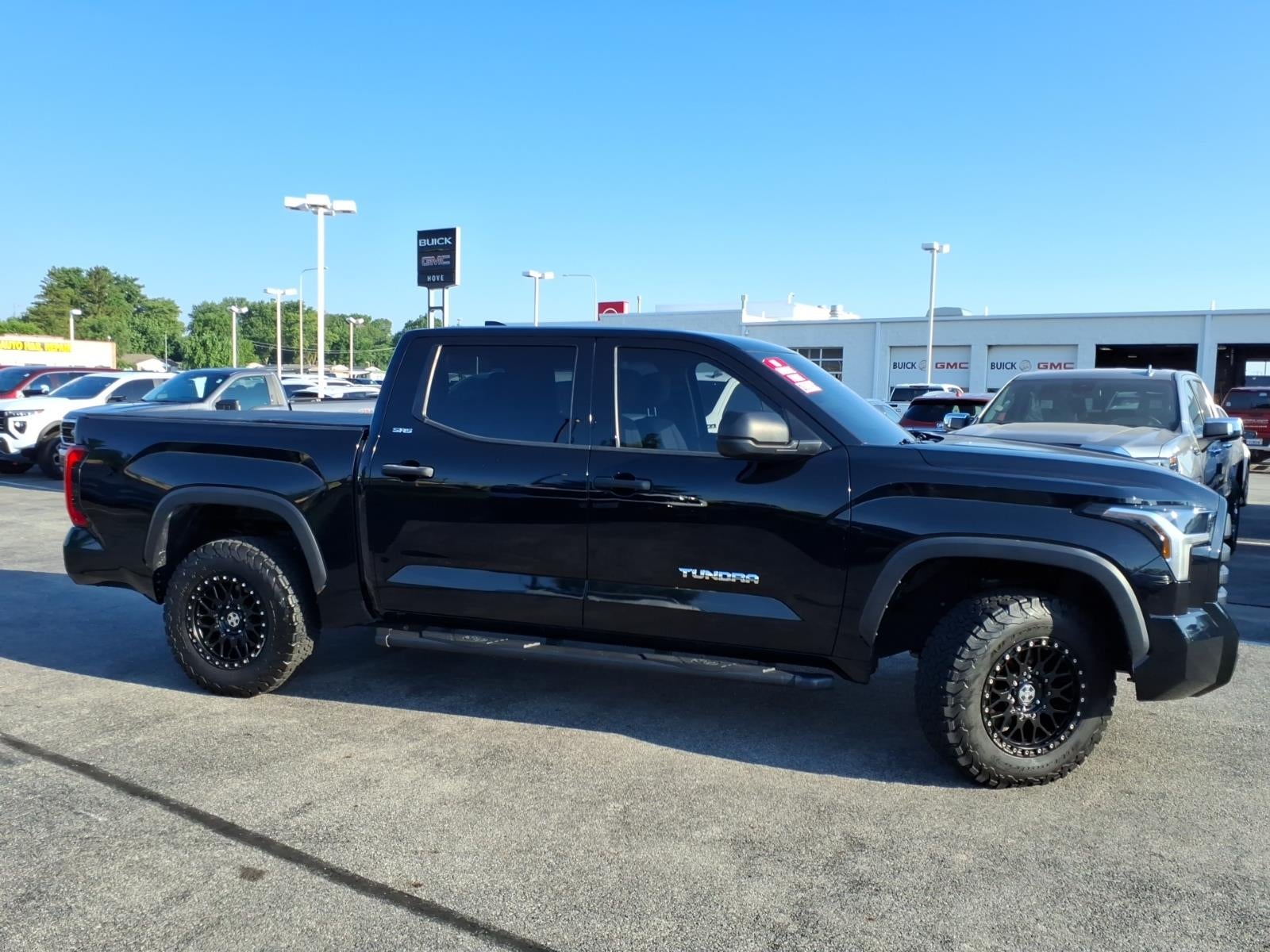 2022 Toyota Tundra 4WD SR5