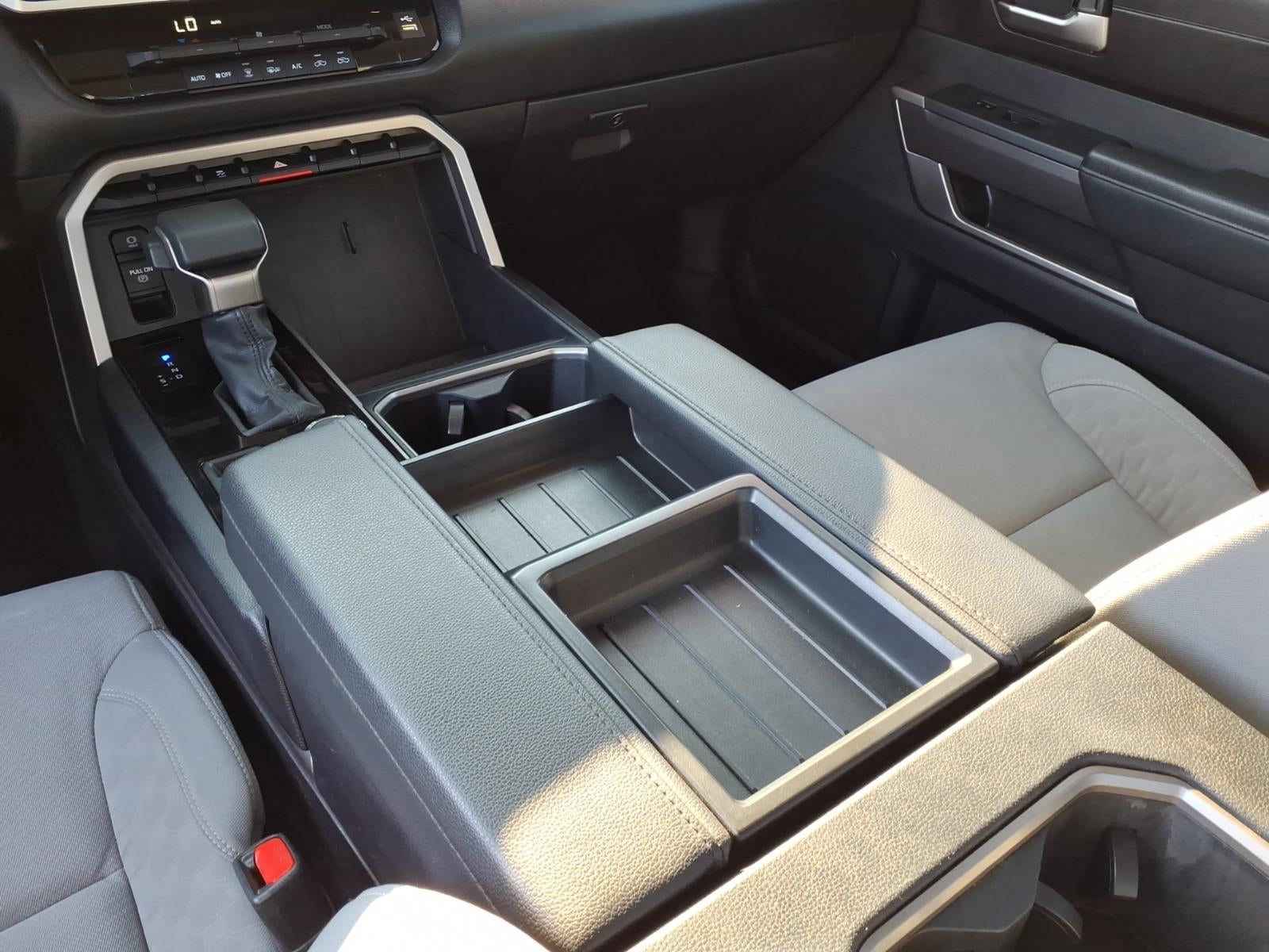 2022 Toyota Tundra 4WD SR5
