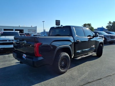 2022 Toyota Tundra 4WD SR5