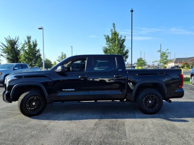 2022 Toyota Tundra 4WD SR5