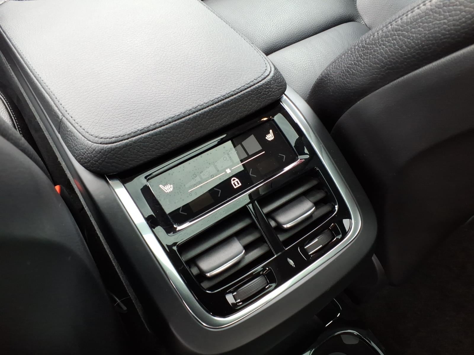2022 Volvo XC90 Momentum