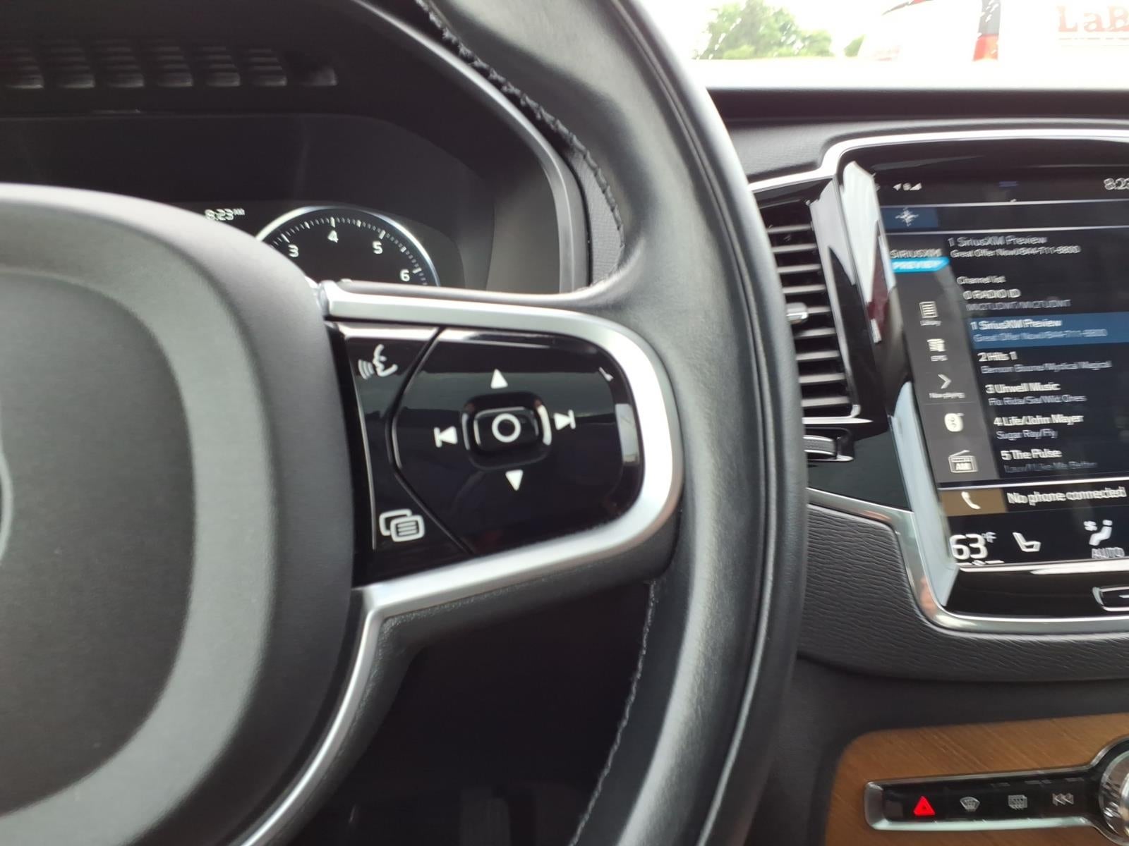 2022 Volvo XC90 Momentum