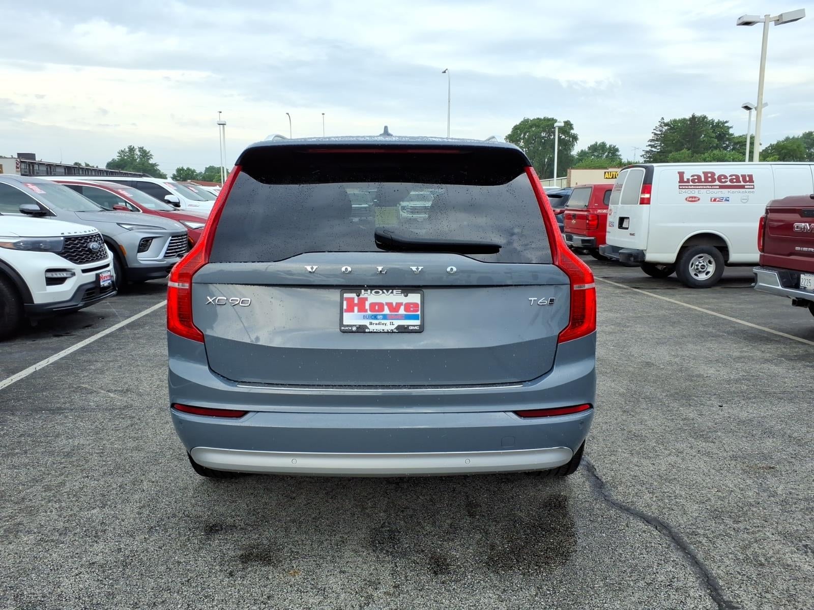 2022 Volvo XC90 Momentum