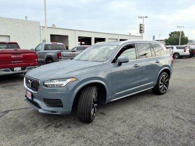 2022 Volvo XC90 Momentum