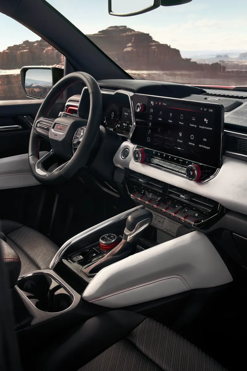 2026 GMC Canyon infotainment system at Hove Buick GMC in Bourbonnais IL